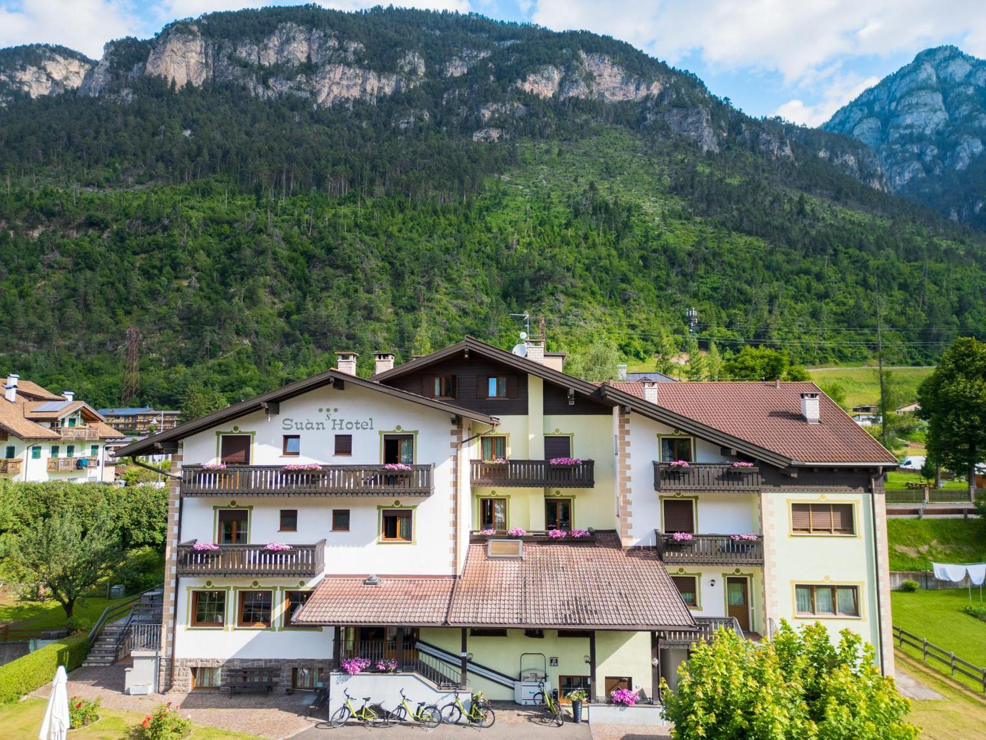 Suan Hotel Ziano Di Fiemme Bagian luar foto